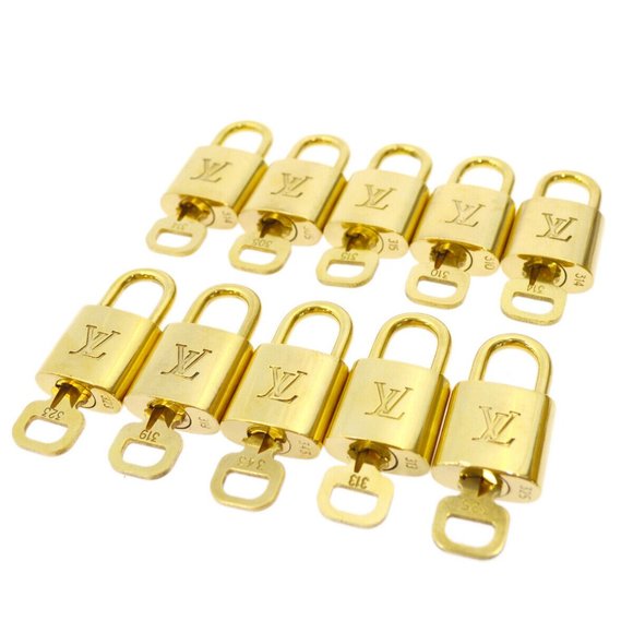 LOUIS VUITTON Padlock & Key Bag Accessories Charm 10 Piece Set Gold - Picture 1 of 1